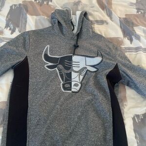 NBA Chicago Bulls gray hoodie
